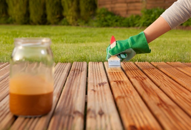 Garden Decking Hampton, KT8